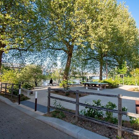 Studio Refait A Neuf Avec Parking En Bord De Loire Nantes Exterior foto